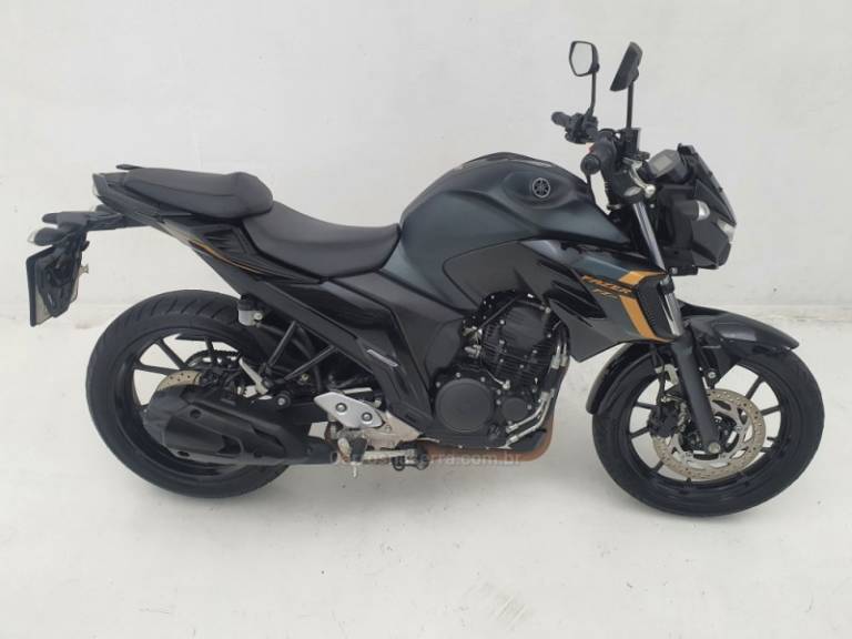 YAMAHA - FAZER - 2024/2024 - Verde - Sob Consulta