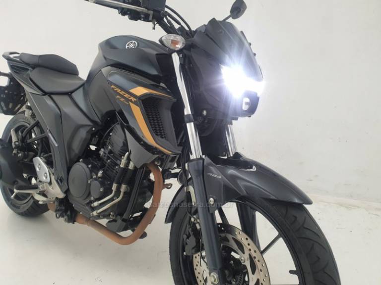 YAMAHA - FAZER - 2024/2024 - Verde - Sob Consulta