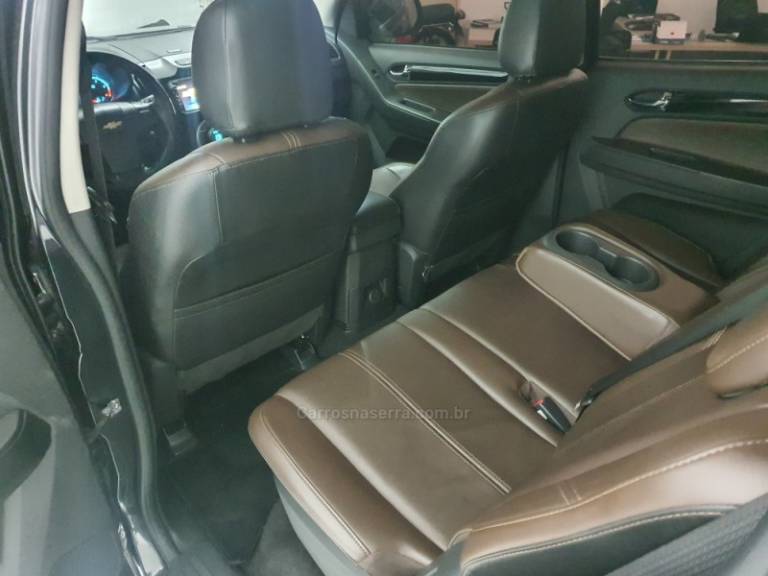 CHEVROLET - TRAILBLAZER - 2014/2015 - Cinza - R$ 140.000,00