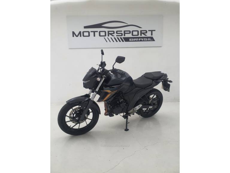 YAMAHA - FAZER - 2024/2024 - Verde - Sob Consulta