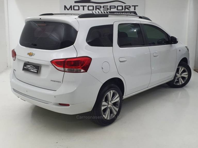 CHEVROLET - SPIN - 2022/2022 - Branca - R$ 94.900,00