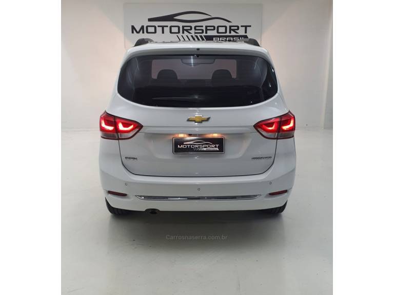 CHEVROLET - SPIN - 2022/2022 - Branca - R$ 94.900,00