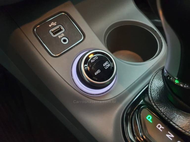 FIAT - TORO - 2018/2019 - Branca - Sob Consulta