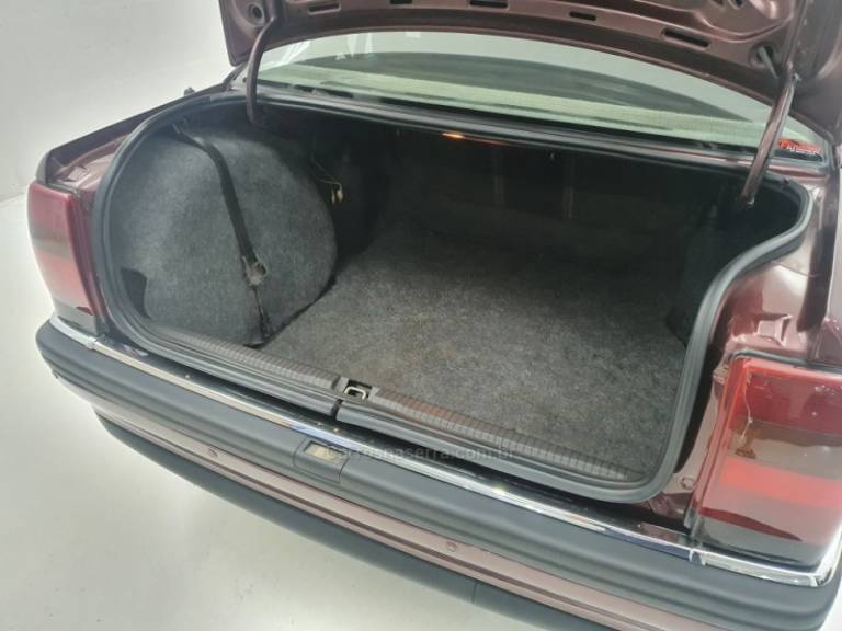 CHEVROLET - OMEGA - 1994/1994 - Vermelha - R$ 55.000,00