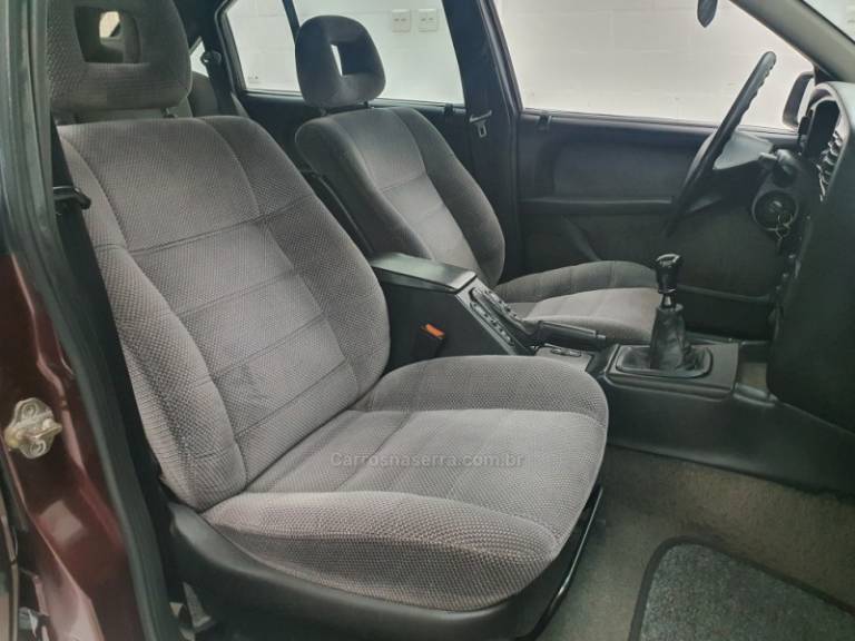 CHEVROLET - OMEGA - 1994/1994 - Vermelha - R$ 55.000,00