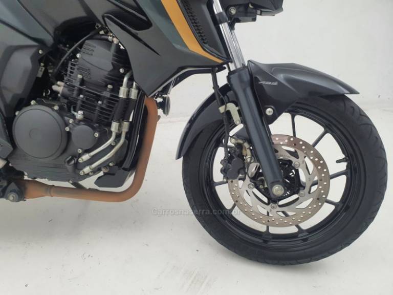 YAMAHA - FAZER - 2024/2024 - Verde - Sob Consulta