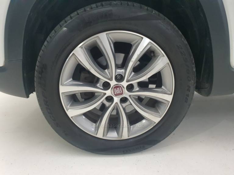 FIAT - TORO - 2018/2019 - Branca - Sob Consulta