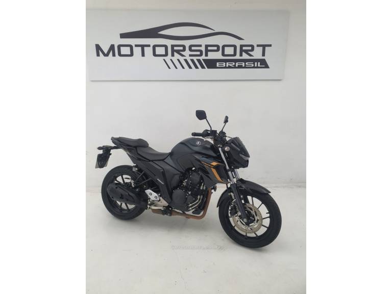 YAMAHA - FAZER - 2024/2024 - Verde - Sob Consulta