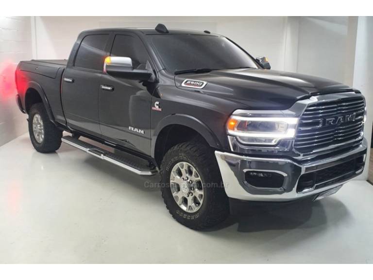 DODGE - RAM - 2021/2022 - Preta - Sob Consulta