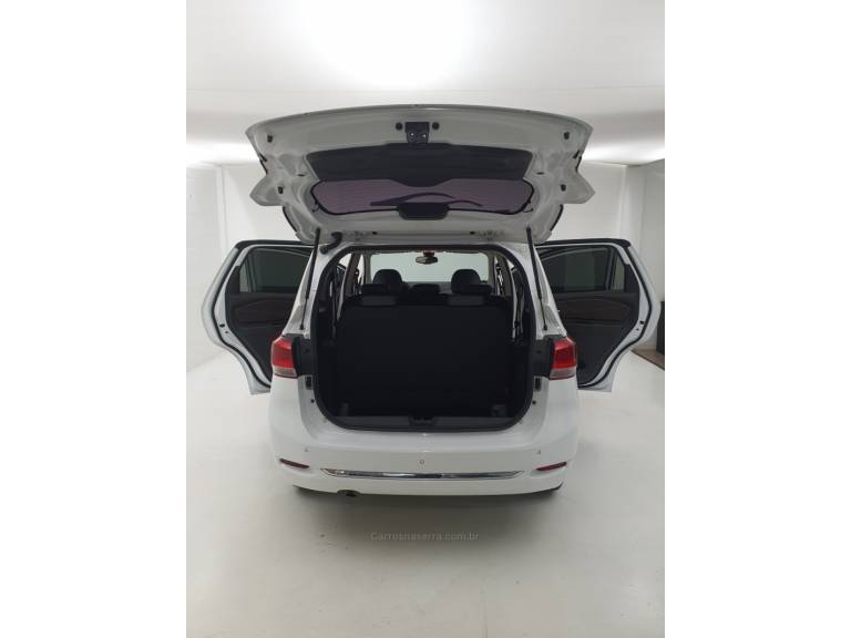 CHEVROLET - SPIN - 2022/2022 - Branca - R$ 94.900,00