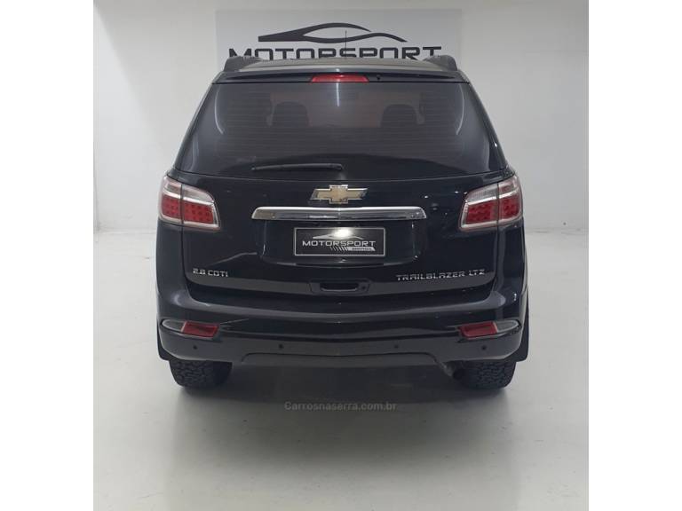 CHEVROLET - TRAILBLAZER - 2014/2015 - Cinza - R$ 140.000,00
