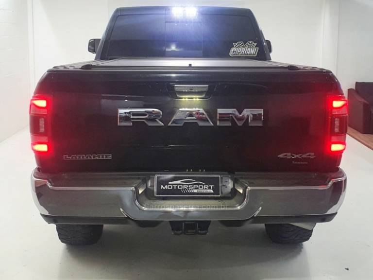 DODGE - RAM - 2021/2022 - Preta - Sob Consulta