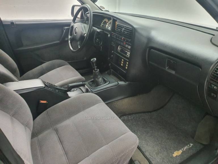 CHEVROLET - OMEGA - 1994/1994 - Vermelha - R$ 55.000,00