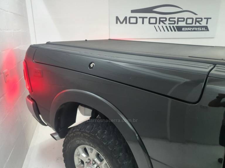 DODGE - RAM - 2021/2022 - Preta - Sob Consulta